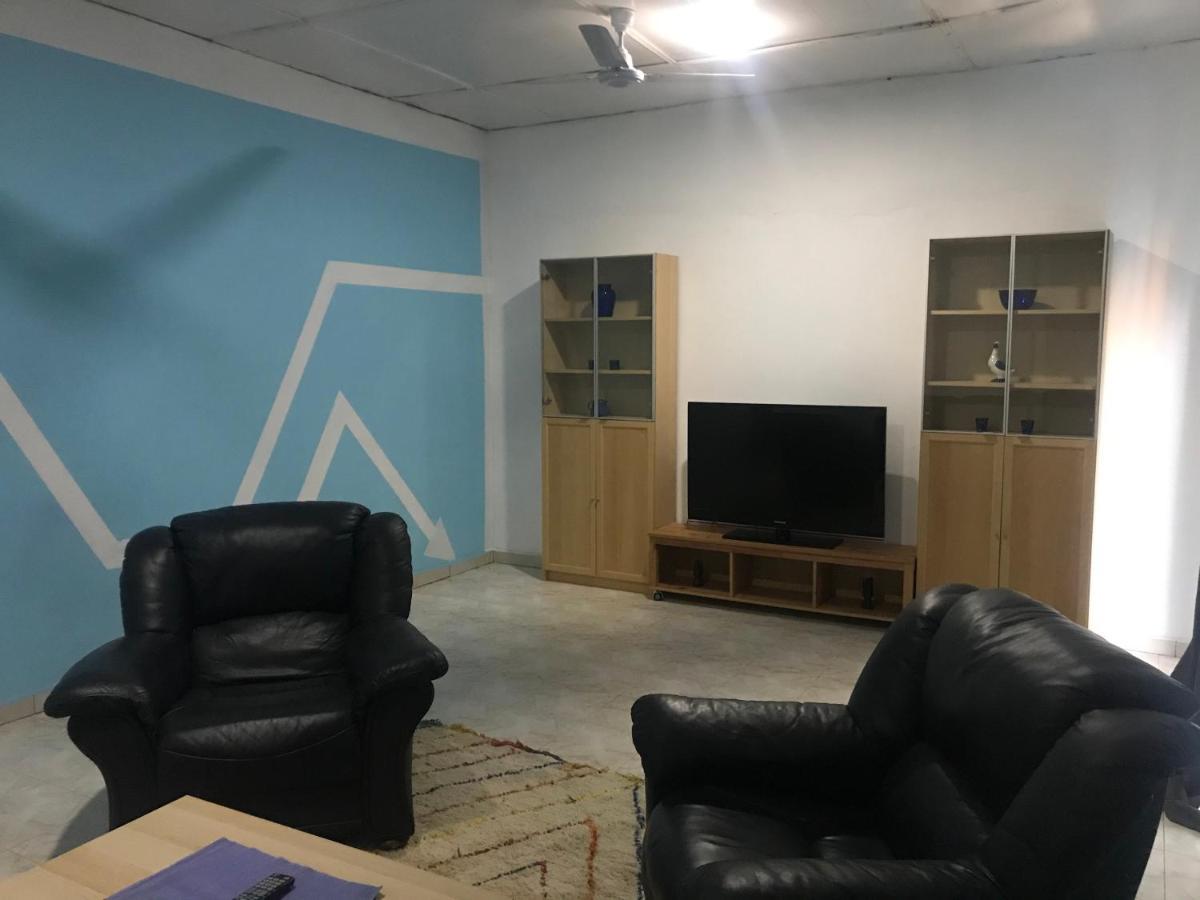 Blue Residence Bakau Екстериор снимка